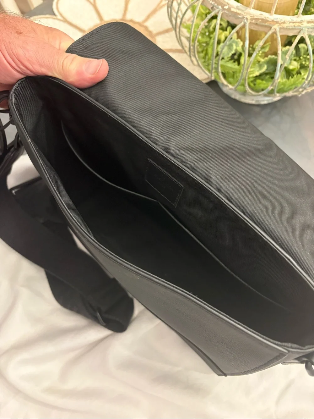 Men's Louis Vuitton Black Leather Christopher Messenger Bag